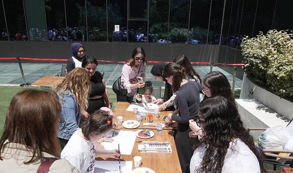 Özel eğitim öğrencileri İstinye Üniversitesi'nin şenliğinde buluştu