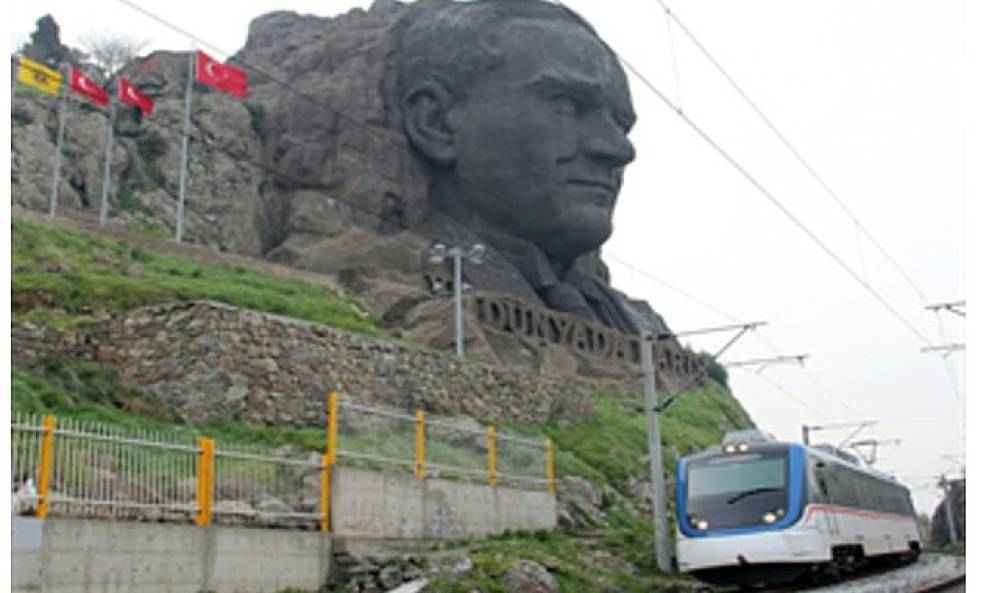 19 Mayıs'ta toplu ulaşım yüzde 50 indirimli
